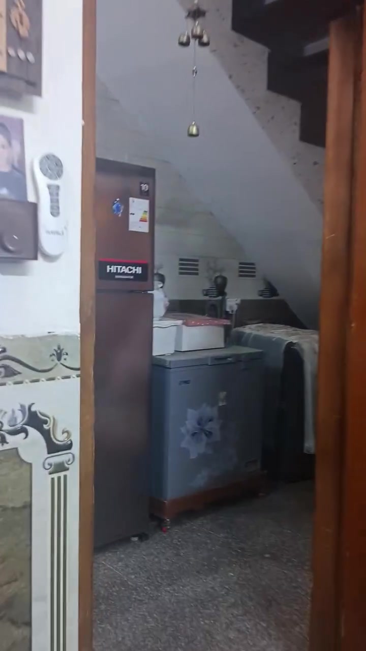 دار الإيجار 
يحتوي على غرفه وصاله ومطبخ وخدمات
العنوان الدوره ميكانيك 
مكتب بغداد للأستثمار العقاري  -الدورة -ميكانيك 
ابو اركان ***********
