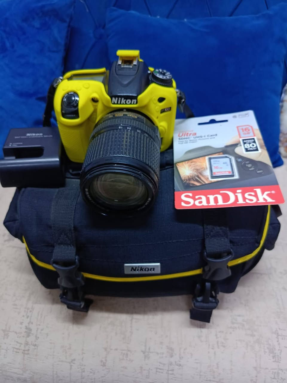 سلام عليكم
سلام عليكم
كامرة نيكون 7100
عدسة18-140mm VR
رام 16 كيكة جديد 
جنطة جيس جديده 
بطارية عدد 2
شاحنة 
غلاف جلاتين 
شتر 60k,
كامرة مال جناي مامتعوبه يشهد الله بعدهي جديده *********** 
سعر 650وبيها مجال المو شراي لايتعبني مكاني ناصرية شطرة
