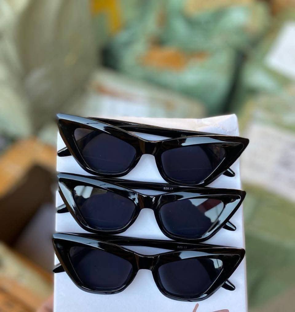 نظارات جمله موديلات مختلفه بانسب الاسعار يوجد توصيل


**إذا كنت صاحب هذا الإعلان وتريد حذفه لأي سبب، رجاءا أرسل رسالة إلى الدعم الفني**