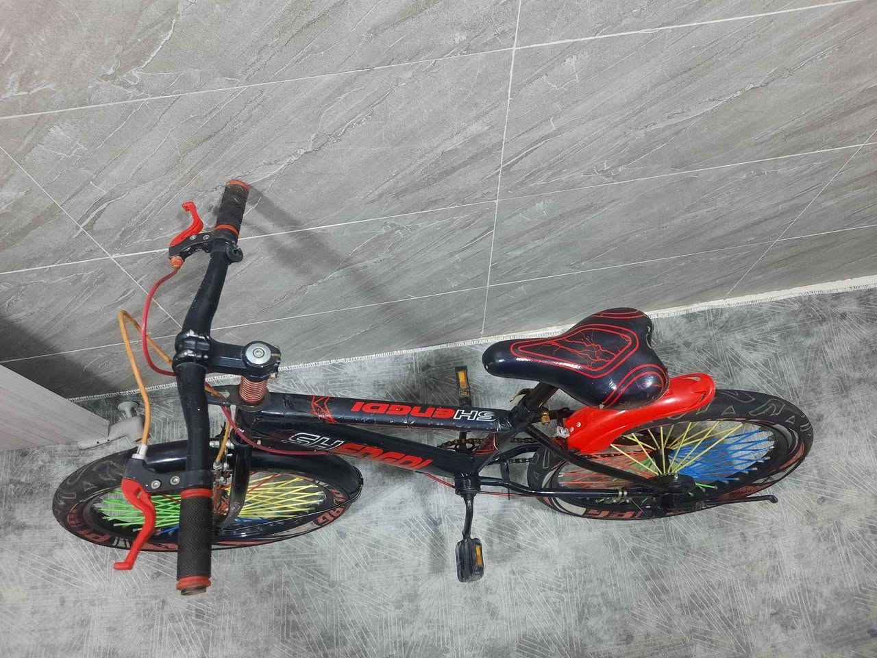 حجم 20 تاير وجوب  وبريك دسك قوية
35الف كركوك*********** كركوك, العراق
