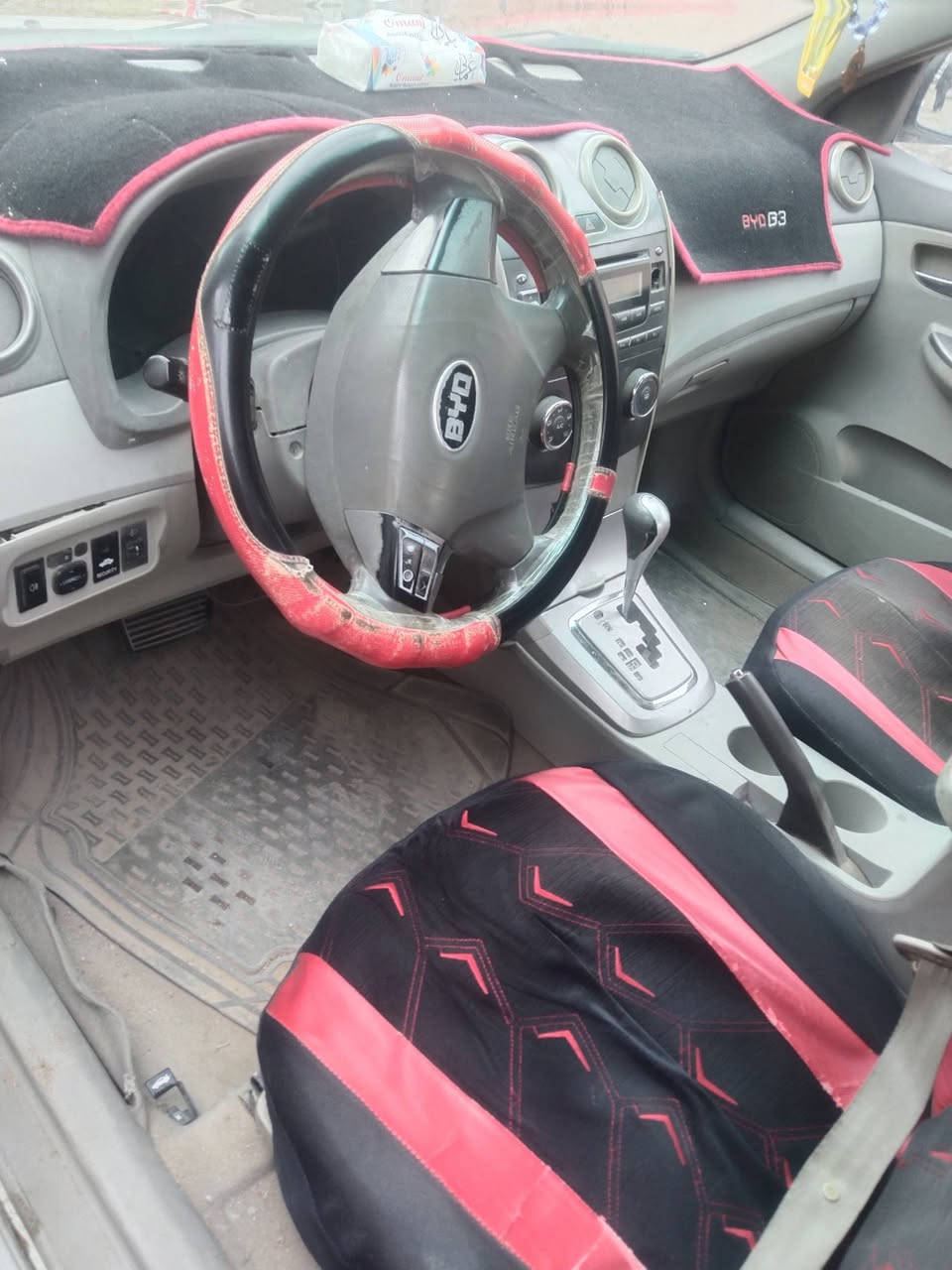 السلام عليكم بي واي دي جي ثري ابلادي للبيع موديل 2012 فتحه بلقماره صدر امامي قبل اسبوع سويته مكينه خير من الله بس الكير بيه ضعف تبريد مايشتغل فقط تدفئه مكاني الناصرية السعر43ورقه ***********
