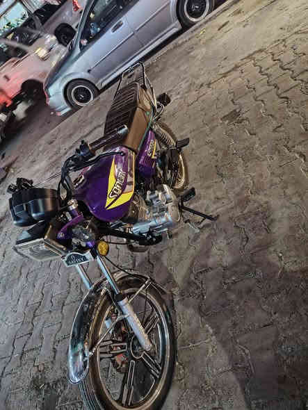 يراني خمسه كير المكينه ميتين مو ميه وخمسين دراجه اي نقص مابيه جديده كفاله عامه مكاني الطالبيه بغداد سعر 850 بيه مجال بصيط *********** متوفر وتساب
