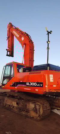 دوسان 300 • مكينة عادية • مستورد