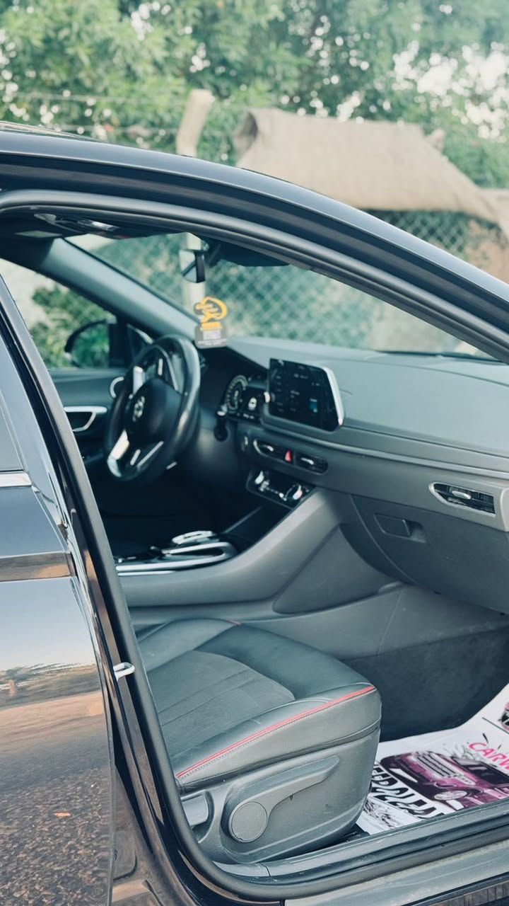 سلام عليكم للبيع   السعر 160 💸
سوناتا موديل 2023
فول مواصفات
شاشه 
كامره
بصمه
رادار امامي
رادار خلفي
رادار جانبي
لد امامي خلفي
ويل كب سبورت
توقف ذاتي 
قياده ذاتيه
تنبيه خروج عن المسار
تحديد مسار 
شفتات بالاستيرن
فول تحكم ستيرن
شحن لاسلكي
بانوراما
محرك1600تيربو🚀
كير 8نمره نضام DTCدبل كلج
كشنات جلد
كشن السائق كهرباء
تدفئه بالكشنات
تبريد بيانو
شاشه ديجتال
لايت عدسات زنون
سماعات عدد 12نضامBOSE
ترحيب عند الاقتراب
صندوق ذكي
تشغيل عن بعد
الحادث  فقط جاملغ او بنيد باب الصدر شوي بدون دواخل
رقم بغداد الدولي 
العنوان نجف 
للاستفسار :***********
