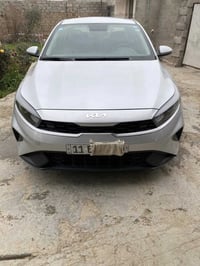 كيا سيراتو 2024 لون رصاصي محرك 1600 كير AT ماشيه 61 الف مكفوله من الصب...