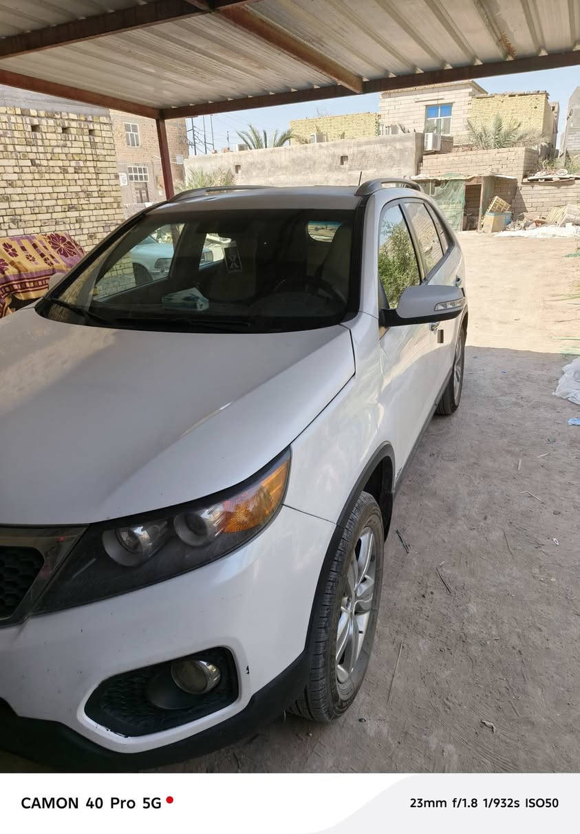 السلام عليكم سورينتو 2012 امريكي محرك  اربعة سلندر, 2400 رقم بصرة باسمي السعر 112 ورقة تلفون ***********
