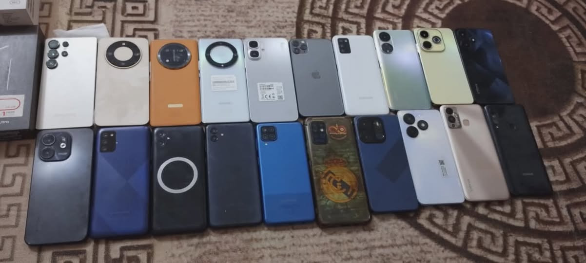 سلام عليكم اجهزه للبيع كلمن وسعره جميع الاجهزه مع الضمان الاستفسار مراسله خاص او واتس ***********

