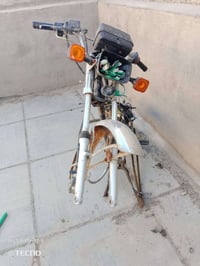 شاصي مال 5 كير كلش نضيف هوه ول غراض الي ويا اوراقه ضايعه اي ضمان حق تر...