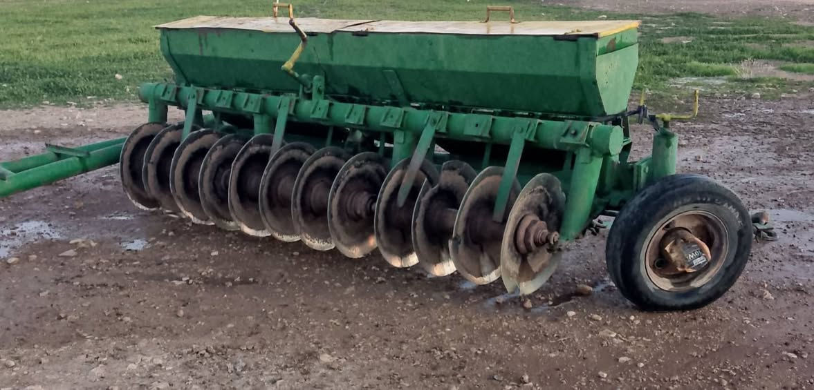 سلام عليكم دسك لبيع 12 توصل علا رقم ***********
