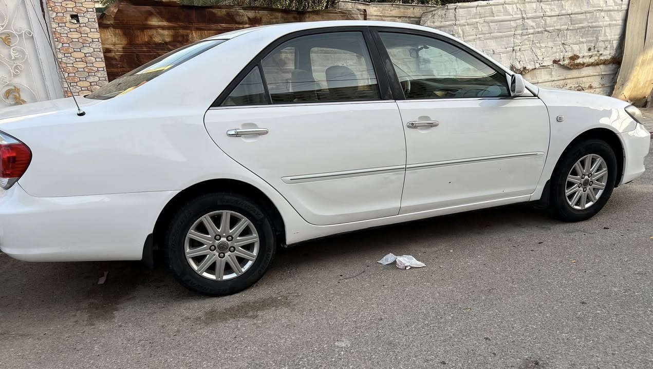 السلام عليكم عندي كامري الموديل 2006 خليجية السيارة كلش حلوه بية شوية صبغات رقم بابل باسمي تخم تاير جديد رقم جديد السيارة كلش جديده وحلوه السعر 110بيه مجال مكاني نجف ***********
