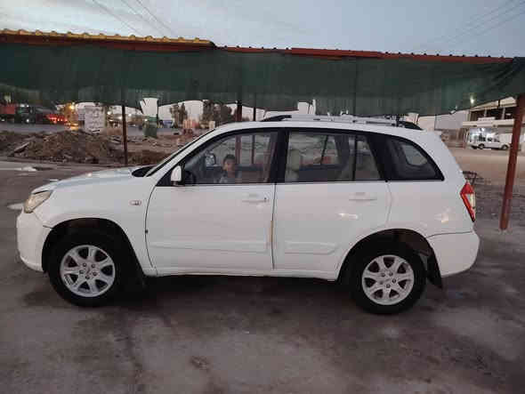 تيكو ٢٠١٣ كير ومحرك مكفولات
كلها علئ البلاد
نقصها فقط الصدر الامامي تعبان
شرط التحويل
سعر ٦٠ بيها مجال حك الجيه
عنوان داقوق
هاتف ***********
