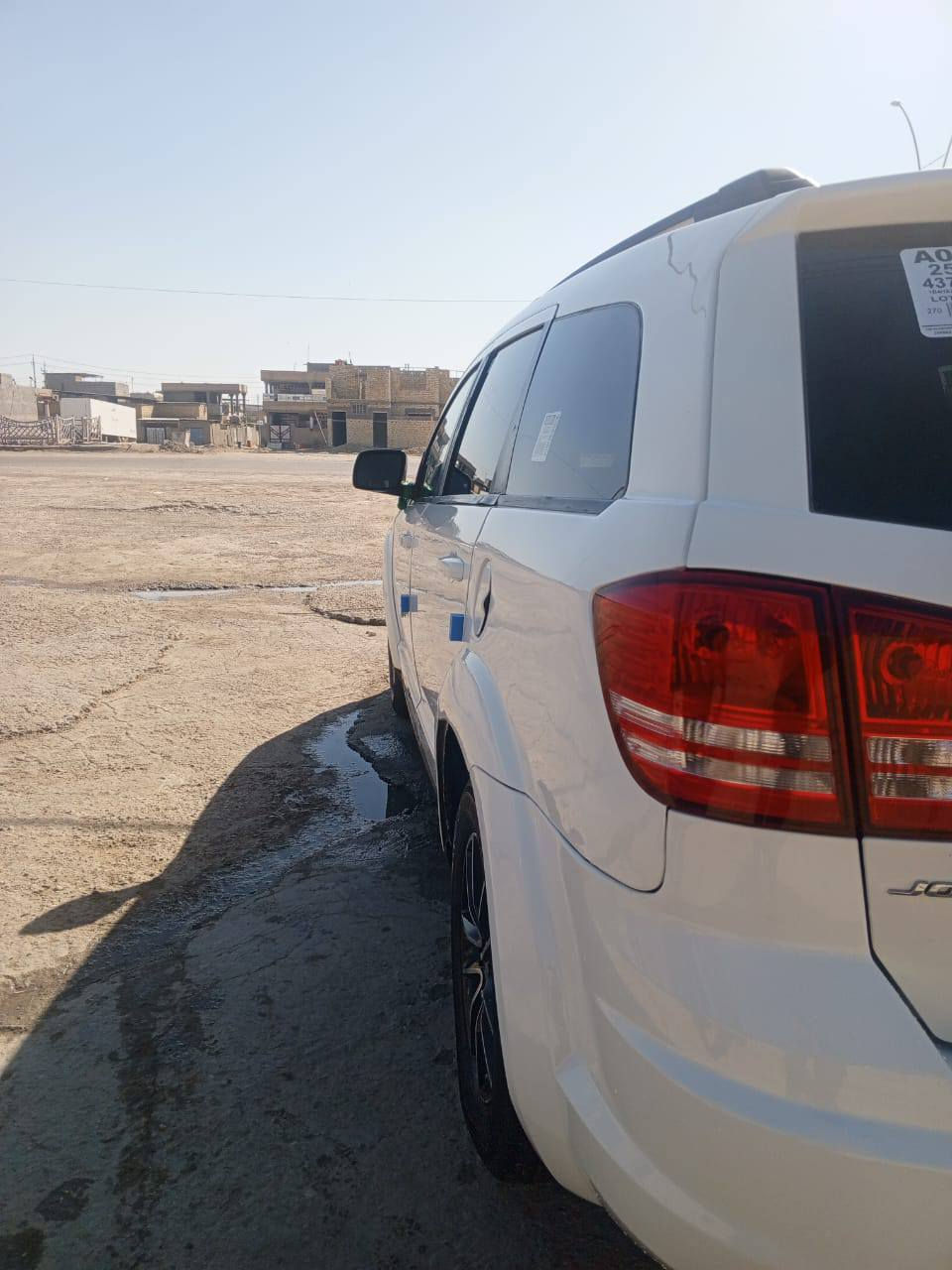 سياره دوج جورني للون ابيض
*********** رقم ذي قار  موديل 2018 مصبوغه حزام بدون حادث مكينه 4 سلندر لا يوجد عيب شرعي  سنويه ال2027 مكان السياره بصره القرنه رقم الهاتف *********** البصرة, العراق
