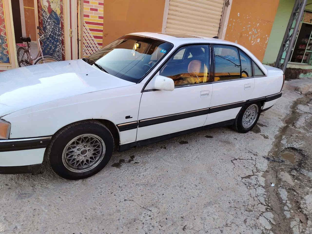 اوميكا للبيع حجم 20المرغوب موديل 1993 مكان موصل بعشيقه السعر 37وبيها مجال
كورك ***********
اسيا ***********
