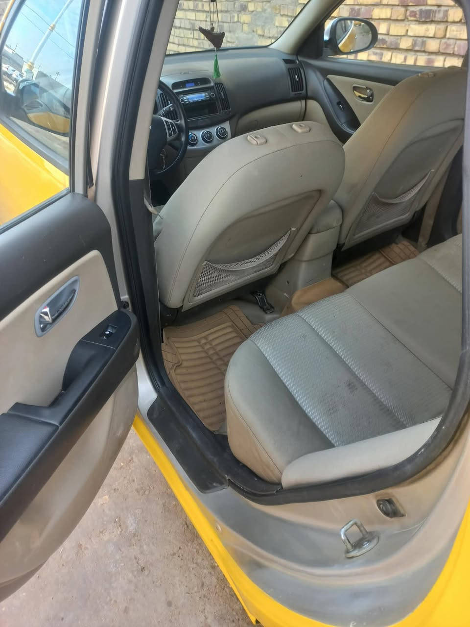 سلام عليكم سياره النترا موديل 2011 سياره مكفوله من الضربه و الدبديل سياره جديده مكلف  بل نشر رقم صاحب السياره ‏‪***********‬‏مكان ناصريه مركز
