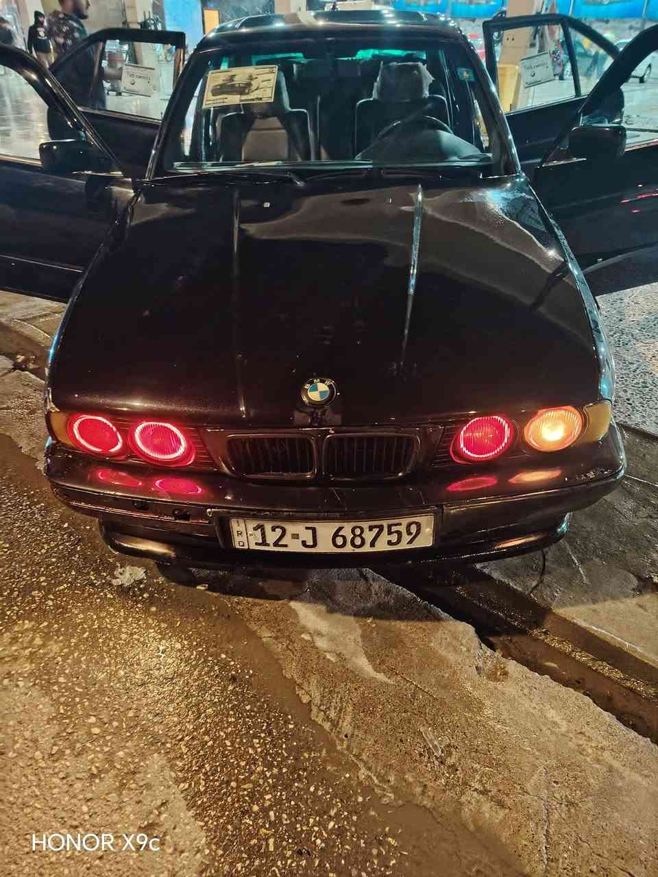 السلام عليكم
BMW i
525i
للمراوس أو بيع هم ترهم

مكينة وگير شرط
أدامة كامله وجاهزه ترايك بغداد
رقم انگليزي وكوبون بانزين إلكتروني
بأسمي شرط التحويل وسنويه جديدة
نضافة 100% للجناية

مكان السياره موصل الايسر
***********
***********
