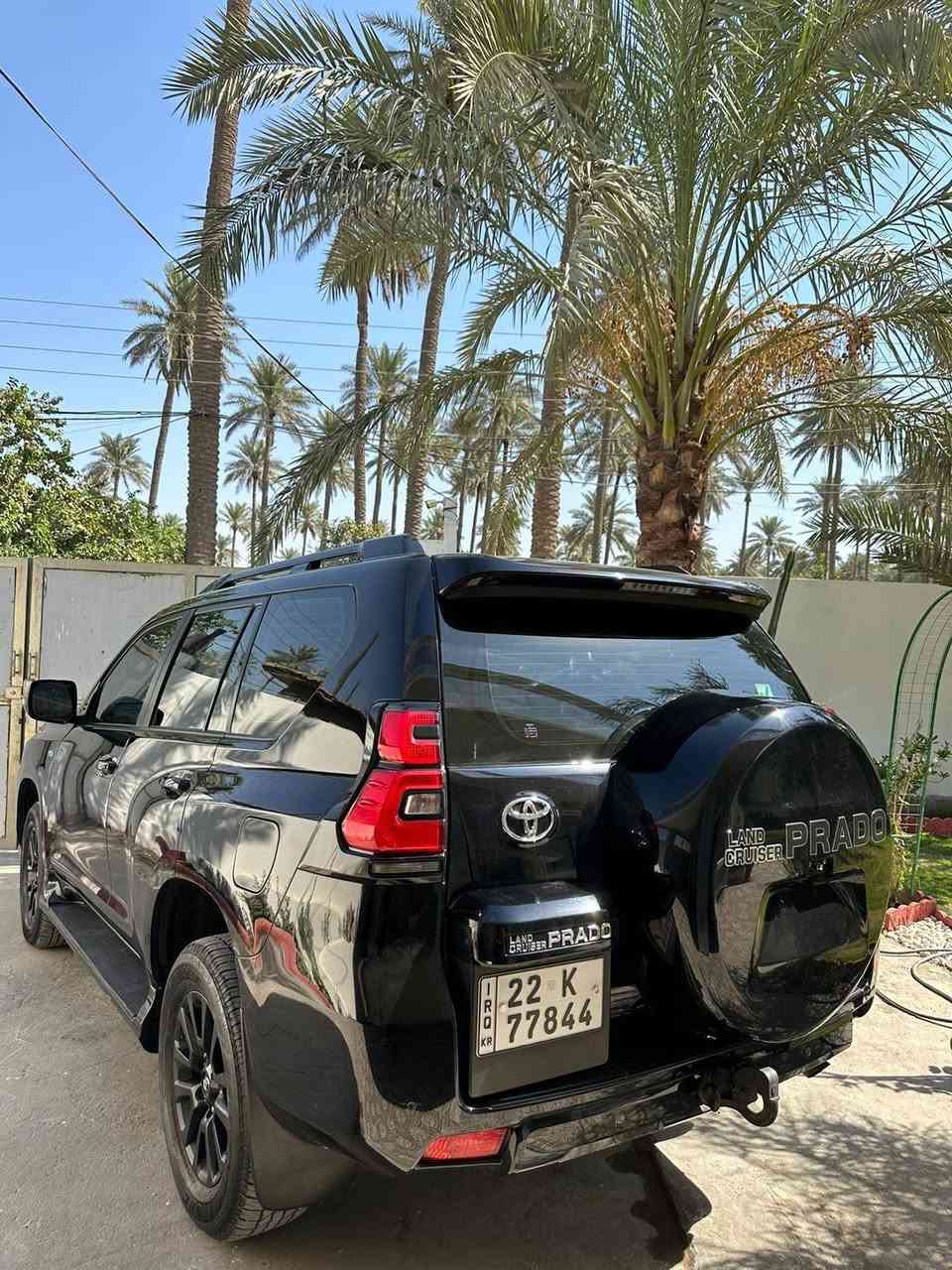 🔹النوع :  تيوتا برادو خليجي فئة TXS فول موصفات

 🔹الموديل : 2023 لون اسود 
علية تخليف PPF  
سيارة رقم اربيل دولي بأسمي شرط تحويل
ماشية (45)كيلو

مكفولة كفالة عاااااااام شرط سونار

🔹داخل بيجي  
🔹بكليت لد 
🔹تحكم ستيرن
🔹ويل كب حجم 19 
🔹شاش + كامره 
🔹حساس خلفي 
🔹كشنات جلد 
🔹كشنات عدد 2 كهرباء 
🔹مري شفط 
🔹فتحه سقف 
🔹كروس سرعه 
🔹ثلاث قطع تبريد 
🔹فتحت USB
🔹ثلاجه.  
🔹نضام الدفع الرباعي

/السعر (495) وبي مجاااااال

العنوان / بغداد / السيدية شارع تجاري

=== رقم ***********
