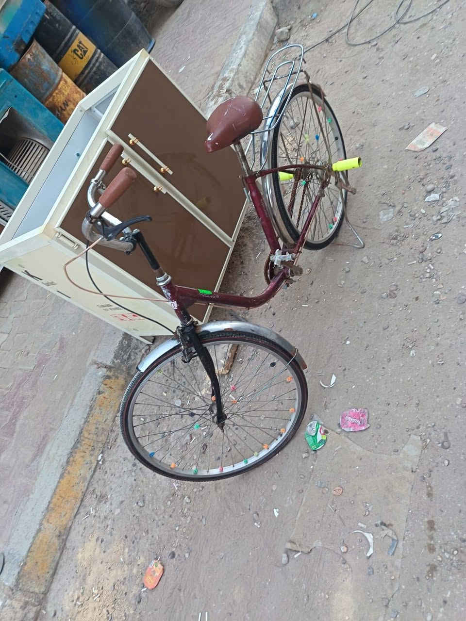 السلام عليكم باسكل شغال سعره ٢٥ قفل ***********
