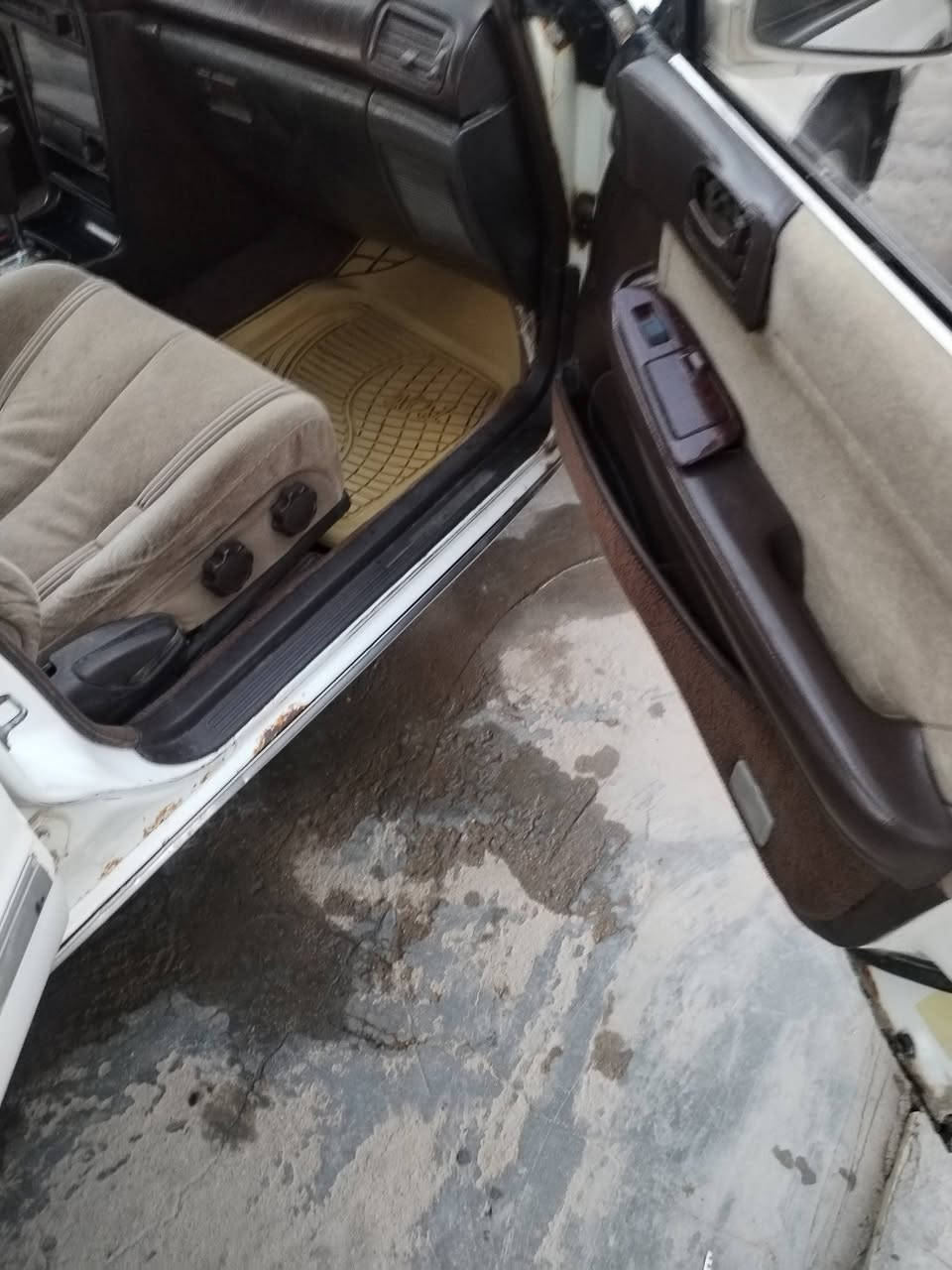 سلام عليكم مارك كصيف مكفوله من لصبغ محرك كير كهربائيات فول حداده نص عمر بدي بلادي بيه بياد قليل مكاني البصره دير لسعر ٣٥ بيه مجال مراوس اراوس رقم ***********
