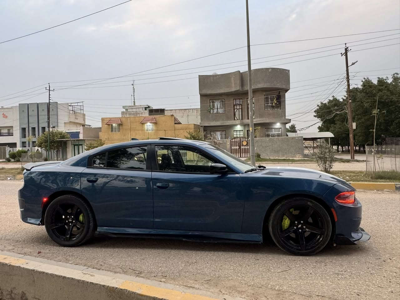 للبيع: دودج شارجر R/T HEMI
سيارة رياضية وعالية الأداء بحالة ممتازة ونظيفة جداً
الموديل: (2022)
النوع: Dodge Charger R/T HEmi
المحرك: HEMI V8 – قوة 💥 370+ حصان
الكير : أوتوماتيك
اللون الخارجي: ازرق
حادث جاملغ وبنيد قطعتين بس 
ماشية 47 ميل
مواصفات إضافية:
فتحتة سقف 
نظام صوت عالي 
شاشة الحجم الكبير 
بلوتوث و USB
حساسات و كاميرا خلفية
 مكيف هواء قوي
 جنوط رياضية
 نضام ترحيب 
 مثبت سرعة
 نظافة داخلية وخارجية ممتازة
السعر المطلوب: 245 وبيها مجال
المكان حله
📞 للتواصل: ***********
