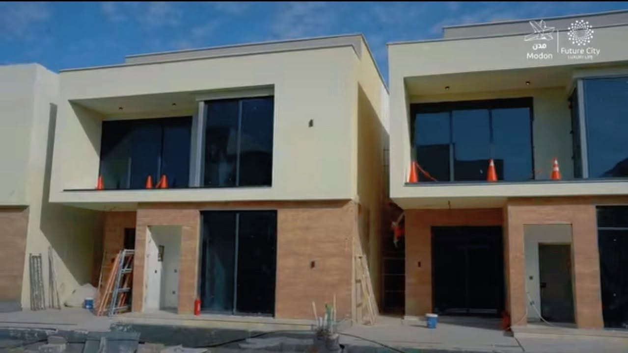 عرض مدن الحصري على مجمع 
مدينة المستقبل 
موقع المجمع : سريع الغزالية 
مجمع نظام افقي بيوت مساحة 220m ,360m ,520m
مقدم 3% على السعر الكلي 

ومتبقي المبلغ على 6 سنوات 

تواصل وياية لمعرفة التفاصيل الباقية 
***********
