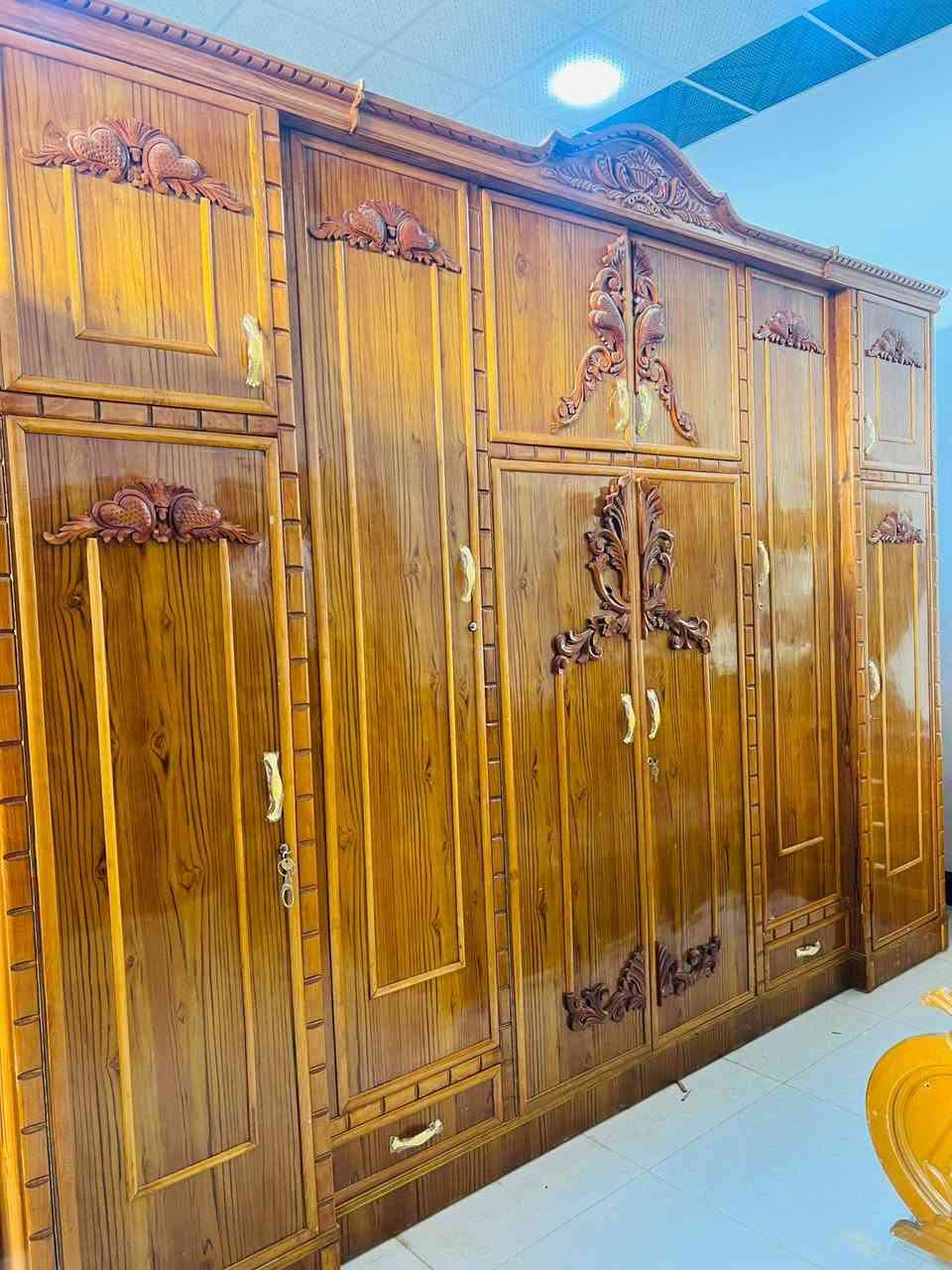 غرفه نوم صاج عراقي فصال حطاطه جديده استخدام قليل السعر  مليون 350 وبيه مجال بسيط ***********
