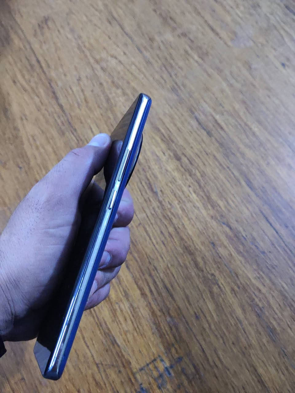 سلام عليكم ريلمي 12 برو بلاس ذاكرة 512 جهاز مكفول مواصفاته معروفه
مكاني بغداد سعرة 300 وبي مجال بسيط شراي تدلل 
***********
