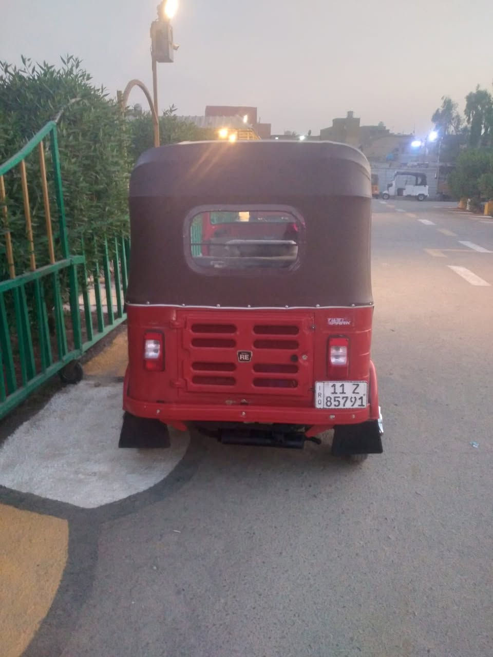 السلام عليكم تكتك للبيع موديل 19  نضيفة
سعرة ب5 و150 وبية مجال الرقم ‭0776 412 9781‬
