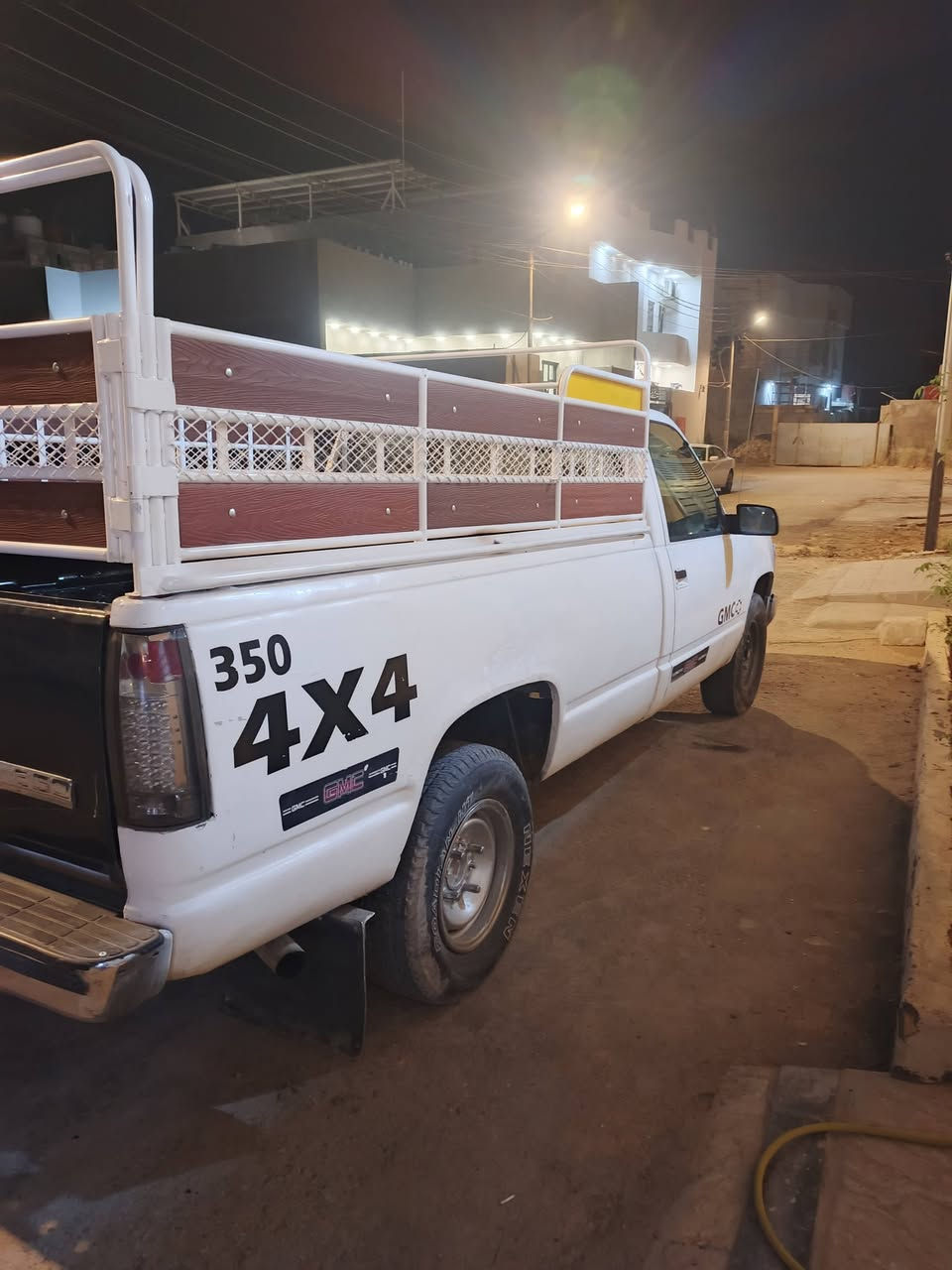 سياره جمسي مديل 91 سياره جاهزه مكفوله مكينه كير شاصي كله كفاله دبريد كهربائيات كلها شغاله حداديه جديده كلش سياره جاهزه ابد مابيها اي نقص ابد سياره متعوب عليها سعر 70 ورقه وبيها مجال تصال *********** واتساب
