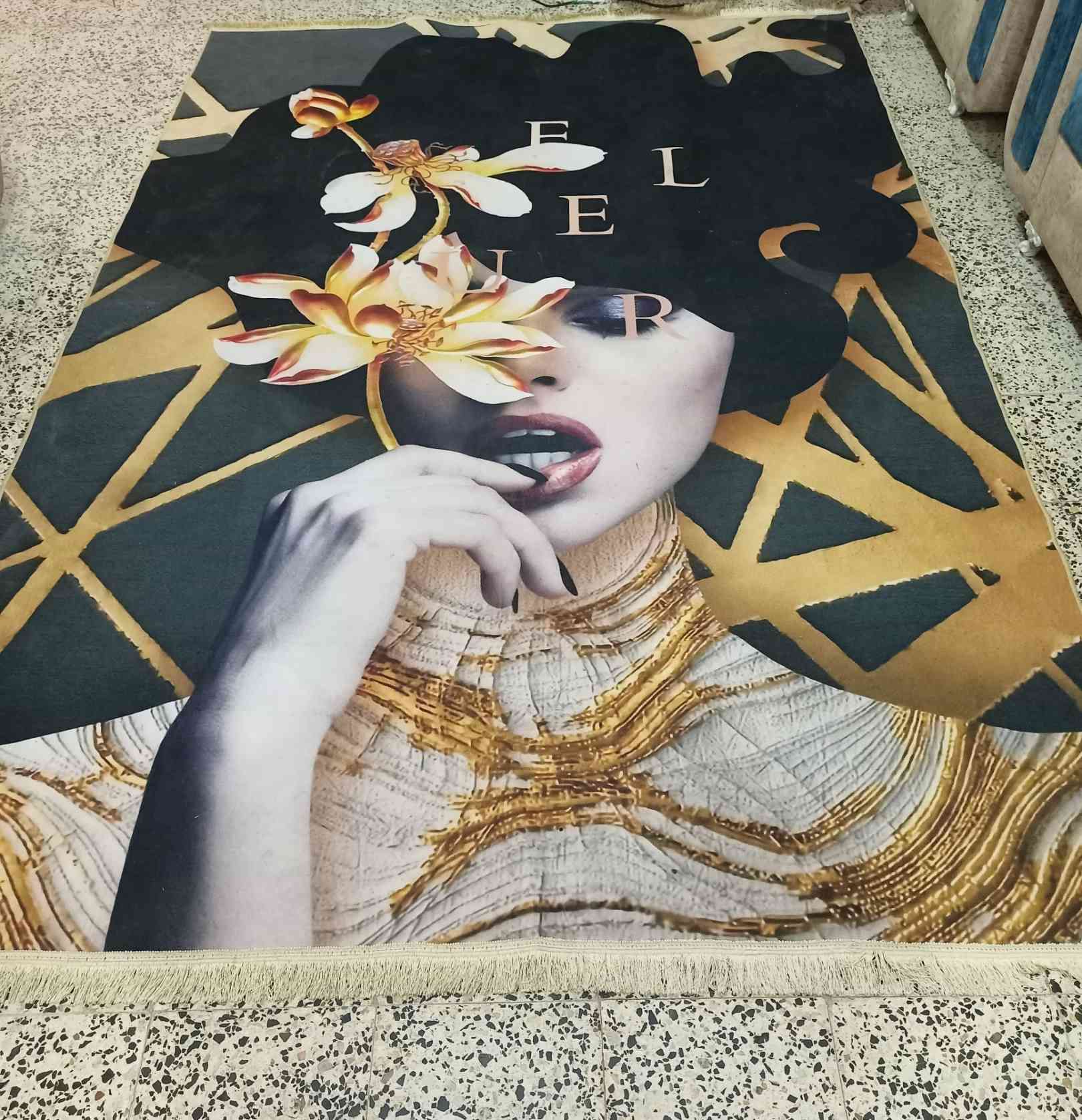 السلام عليكم
غراض للبيع 
بردات عدد 4 السعر 25
موكيت 3×4 السعر 5
موكيت 2×3 السعر 5
المكان ورة سوك الهوة


**إذا كنت صاحب هذا الإعلان وتريد حذفه لأي سبب، رجاءا أرسل رسالة إلى الدعم الفني**