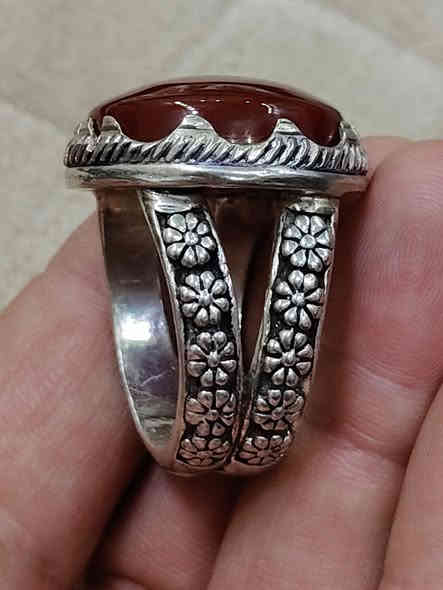 يماني كرزي صياغه جميله سعر 55 الف مكاني مدينة الصدر  ***********
