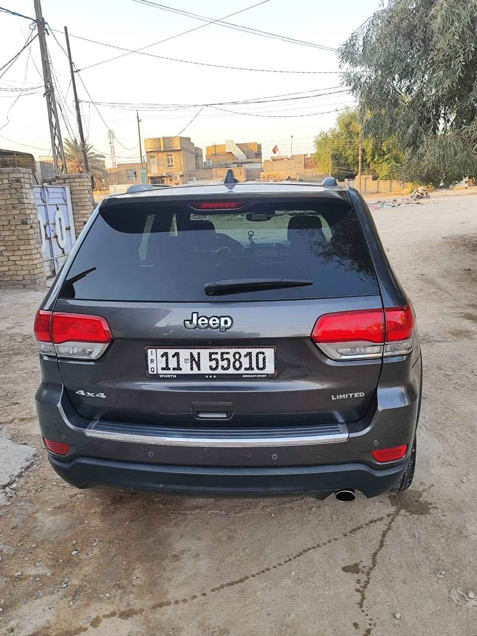 جيب شيروكي 2018فول الفول ام الرادارات حادثه جدا بصيط جاملغ وبنيد بدون لغد ولا شاصي سياره جديده على وضع الشركه كفاله عامه رقمه بغداد الدولي باسمي شرط التحويل 
السعر 175مكانه الديوانية الاستفسار الاتصال على الرقم 
                               ***********
مواصفات فووووول 1/1
بنرامه فتحتين +محرك 6سلندر 3600بانزين عادي 
بصمه +بصمه ابواب +تشغيل عن بعد 
كشنات جلد+كشنين كهرباء+كشنات تدفئه تبريد 
رادار امامي+رادارات جانبيه +مري قلاب علبك 
حساس امامي+حساس خلفي+كامره 360
اوتو بار +نضام اسبورت +إطفاء ذاتي+توقف خلفي 
جنطه كهرباء شفط+لايت زنون اصلي -لد امامي وخلفي 
تحكم ستيرن فول+مانع انحدار +شاشه جبيره +كير 8نمر 
السياره فول مواصفات وجديده كلش كير ومحرك وحداديه وتبريد وتخم تاير بلكارتون
