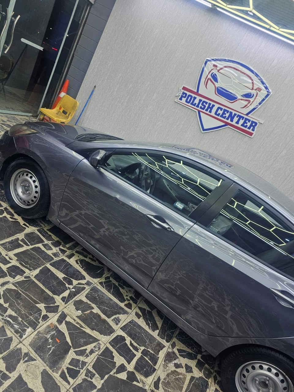 ( أكسنت 2014 امريكي ) السونار ويا الصور
التفاصيل:
​ أكسنت (Hyundai Accent) موديل 2014
​اللون: رصاصي ( فيلي )
​اللوحات: رقم بغداد دولي (بأسمي، التحويل  ثاني يوم سنوية لحد  سنة2028  هزتها بعدها ماساقطة ).
​المسافة المقطوعة: 75 ألف ميل فقط.
​الحالة الميكانيكية: الكير والمحرك مكفولات وبشرط الفحص
وتبريدها مسوي كلفني 600 الف الله شاهد
​البودي (الضرر): حادثها فقط في باب الصدر مبدل اصلي و الجاملغات بارد 

وبيها مثل الجراد على القمارة بسبب الفابلون 

والباقي موضح بالسونار المرفق (بيها طخطخات وشخوط موضحة بكل 
​📍 الموقع: بغداد. الزعفرانية اربع شوارع
💰 السعر /  رايدها ب 81 ورقة وبيها مجال بسيط للشرايي

***********
 موجود واتساب
