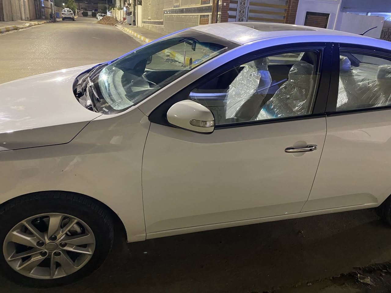 سلام عليكم للبيع سيراتوو  2010 خليجي فول مواصفات رقم اربيل  مكفوله من الصبغ والتبديل كير محرك تبريد حداديه كفاله تخم تاير جديد سعر 103 وبيه مجال بصيط للتواصل ***********
