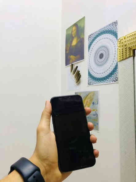 للبيع 
ايفون 11 برو 
ذاكرة 256 
بطارية 83 (مامصعد / ولا مبدل)
جهاز مامفتوح وتر بروف 
السعر 290 بي مجال 
***********
