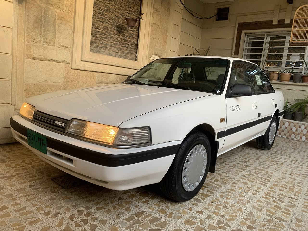 مازدا 626 كير عادي موديل 90 محرك  جديد 8 بخ جديد …كير ومحرك وكهربائيات وتايرات وباتري وغرفتها كلها مكفولة …السيارة بدون ضرر فقط جاملغ خلفي صبغ…رقم اخضر وسنوية بيضة صاحبها بالموصل تحويل مباشر  ….السيارة بعدها على وضع الشركة…..سعرها 52للاستفسار  مكانها الموصل***********
