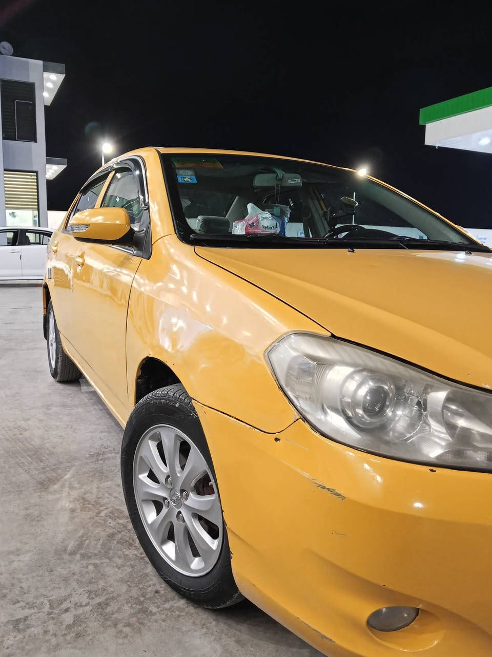 للبيع
بي واي دي  2013 

السيارة نضيفة كلش

مكينة كير ياباني ١٦٠٠ هونداي مكفولات

كير عادي

السياره فول

فتحة

بصمات بلادية

حساسات خلفية

شاشة كامرة

انارة ترحيب بالمراية

رقم بغداد انكليزي بسمي 

السعر 54 بيها مجال قليل

مكان السيارة بغداد ابي غريب

رقمي ***********
