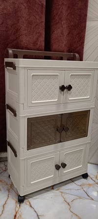 لوكر • ٣ طابق