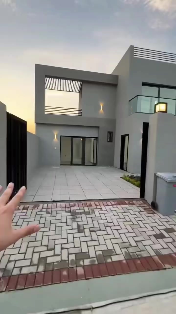 تتوفر عروض داخل مجمع اللؤلؤه السكني 
مرحله اولى وثانيه وثالثه 
بعد المجمع ٩ كيلو فقط ع الامام 
مساحه ٢٠٠ م 
للتواصل واتساب 
***********
