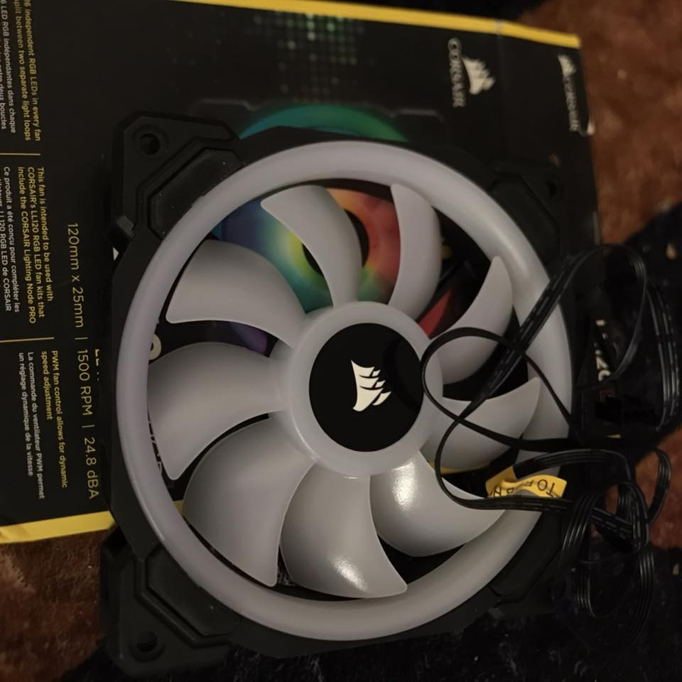 مراوس اغراض بي سي
كلهم مشتريهم وما مستعملهن 
كيس ومراوح ٥ ومروحه اضافيه 
معالج i3 جيل ثاني مع قاعده بور سبلاي ٢٤٠ 
وعندي ازرار كيبورد ماريو 
محتاج يو بي اس او مبرد مائي او شوفني شعندك


**إذا كنت صاحب هذا الإعلان وتريد حذفه لأي سبب، رجاءا أرسل رسالة إلى الدعم الفني**