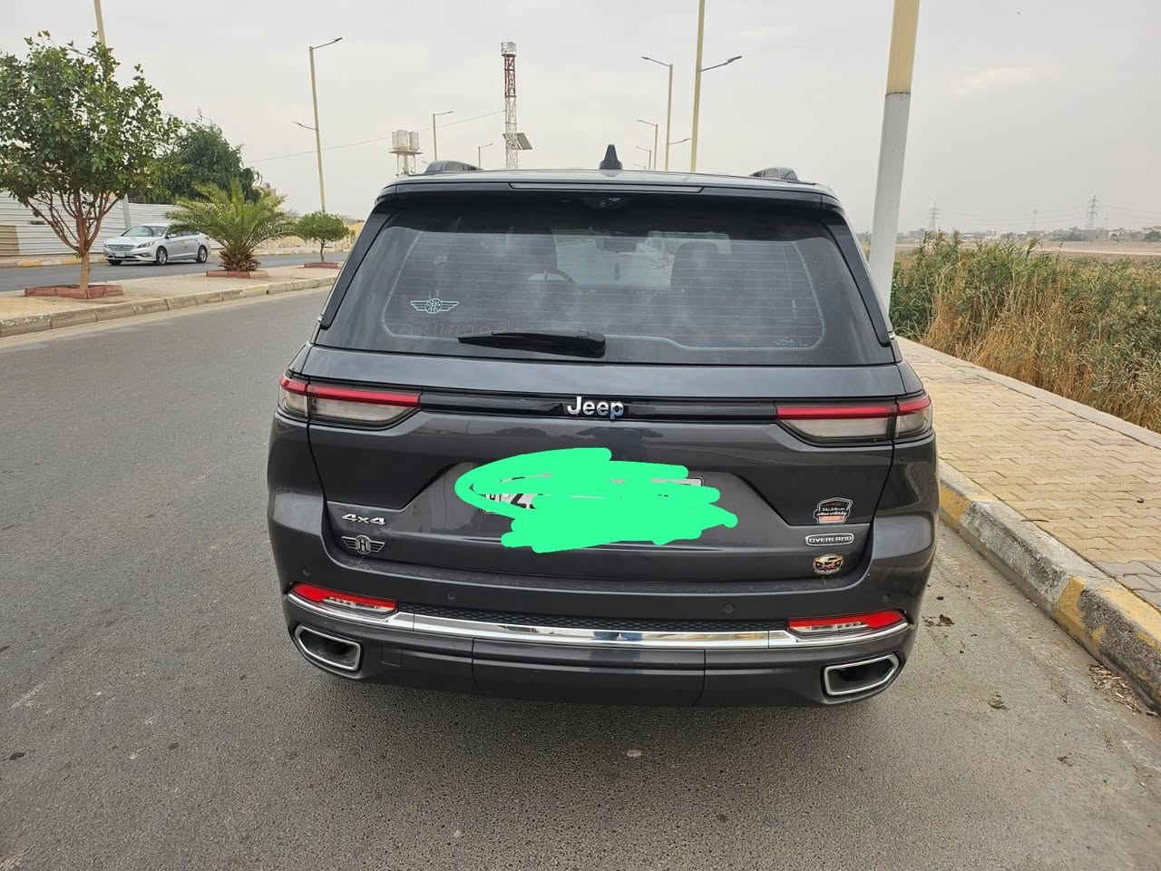 جيب اوفرلاند خليجي ٢٣ مواصفات كاملة ومعروفة مواصفات الاوفرلاند . السيارة بيهة بارد بسيط من يم علامة 4x4 موضحة بالسونار السعر ٤٣٠٠٠$ وبيهة مجال للتواصل الاتصال ***********
السيارة رقم سليمانية وبعدها بضمان الوكالة
