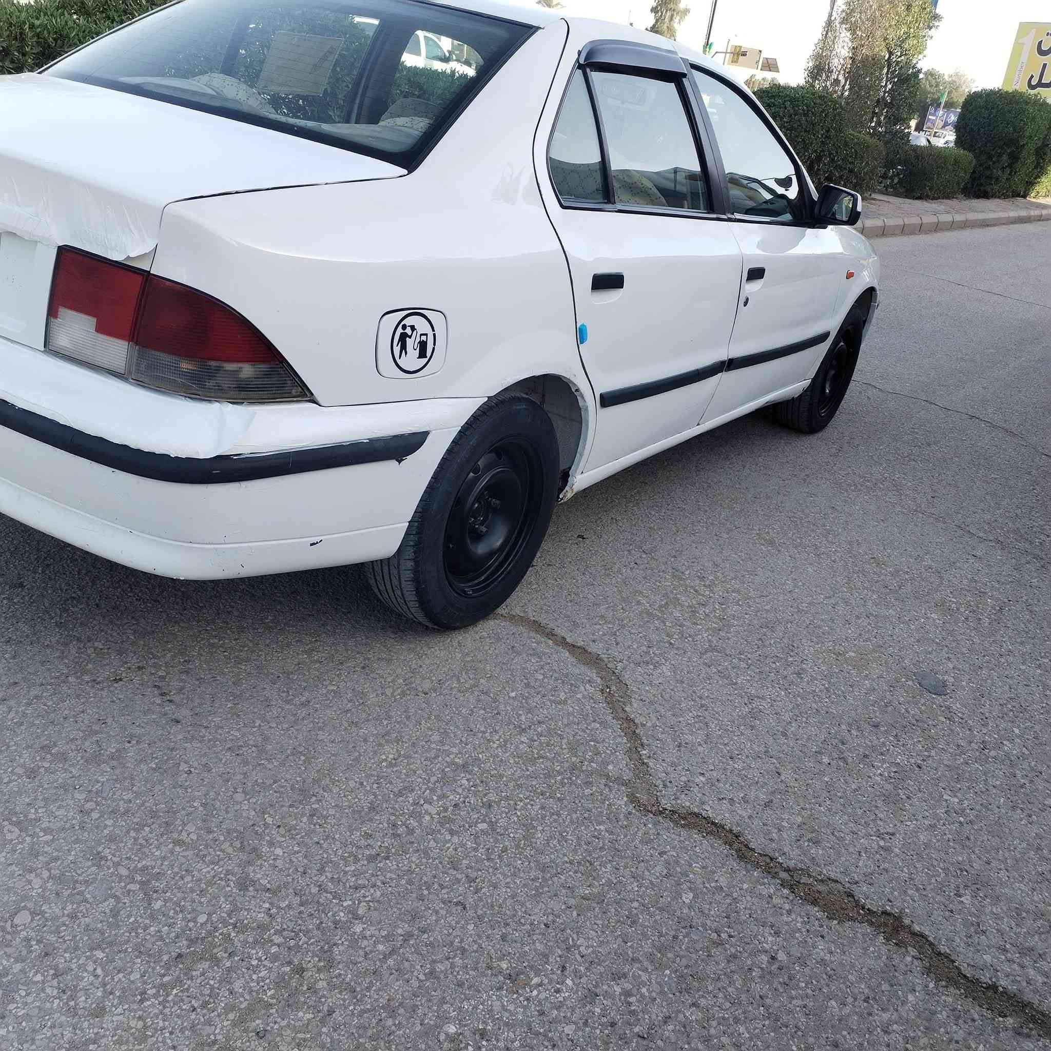 للبيع سمند موديل ٢٠١١ مكفوله ماعدا البنيد مبدل السياره جاهزه مكينه كير حداديه تخم تاير  رقم ذي قار بسمي سنويه جديده السعر ٣٥ وبيه مجال بسيط مكاني السماوه المركز للاستفسار ***********
