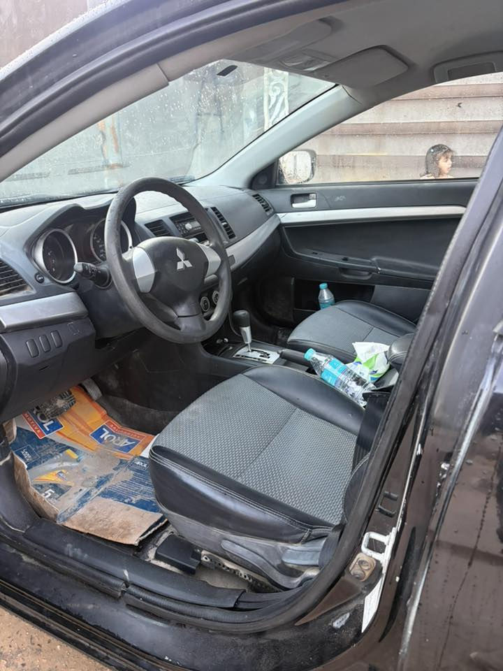 سلام عليكم 
مستوبيشي  لانسر 2018 
ادوات احتياطيه 
كصتين. 
جاهزه السياره نقص شحن غاز فقط 
مكان السياره في البصرة 
مكينه 2000دوش 
كير AT 6 سرعات 
تخم تاير 
حداده 70 /100
دواخل جدد 
سياره خليجيه وكاله الملا

للمراوس فقط مراوس ***********
