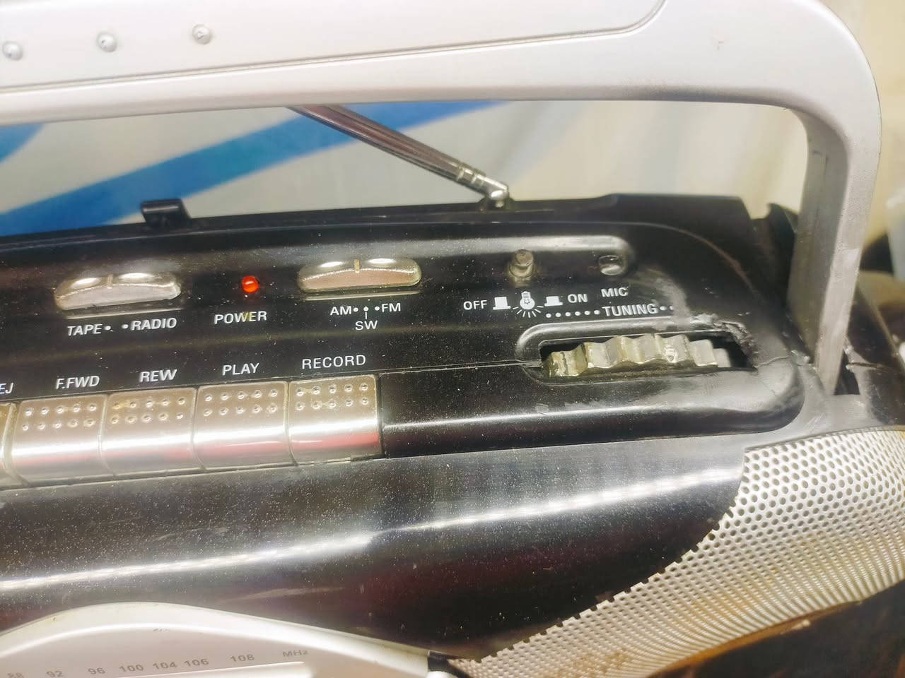 شغال بشرط نظيف نشرة جميلة 
صناعة صيني سعره 25 الف ...


**إذا كنت صاحب هذا الإعلان وتريد حذفه لأي سبب، رجاءا أرسل رسالة إلى الدعم الفني**