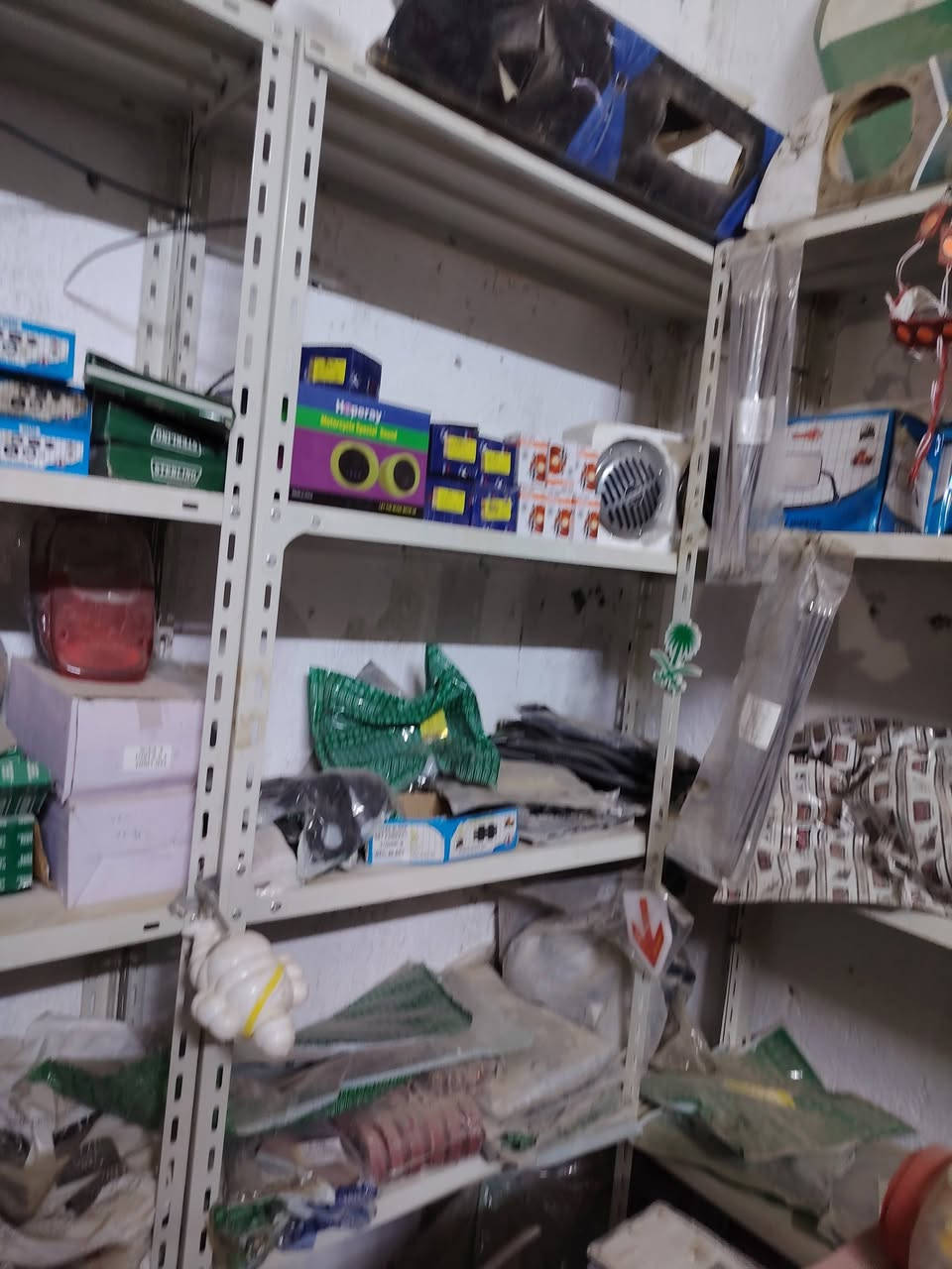 غراض محل ابيع كامل مكان ناصريه الغراف ***********
