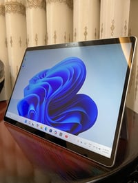 Microsoft Surface Pro 9 - Core i7 / 516GB / فضي جهاز سيرفس برو 9 بحالة...