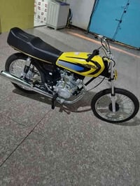 شباب دراجه شاصي نامه بليته ورقم شاصي بدون اوراق دراجه مانقصه شي امس مع...