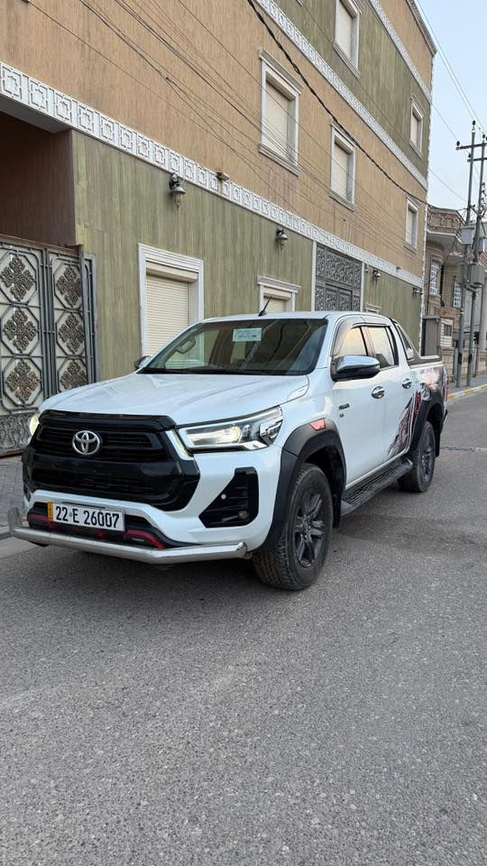 السلام عليكم  تويوتا هايلوكس
المواصفات 
بصمه ابواب حساس امامي خلفي  شاحن لاسلكي كشنات  تبريد قطعتين تبريد مري شفط اربع جام اوتو 
اشارة ترحيب بنيد جكات شاشه كامرة خلفية  
وباقي المواصفات المعروفه 
رقم اربيل تحويل مباشر او وكالة
⭕ موديل ➖2023 
⭕المكينه ➖ 6 سلندر 
عداد المسافه _ 55 الف جديده
المواصفات ➖ 
للاستفسار *********** 📱
السعر المطلوب 
360وبيه مجال
