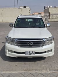 لاندكروز VXR • ٢٠١٠ • بصرة