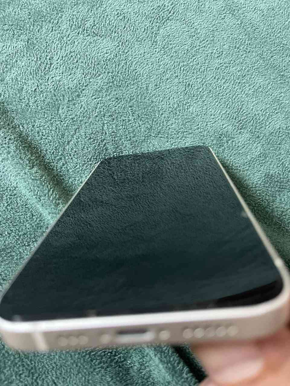 السلام عليكم للبيع ايفون 13 عادي
ذاكرة 128 نموذج m 
بطارية 95 
شررط مامفتوح
فيس ايدي شغال
نضافة الجهاز 95‎%‎
السعر 375 وبيه مجال قليل
للتواصل خاص


**إذا كنت صاحب هذا الإعلان وتريد حذفه لأي سبب، رجاءا أرسل رسالة إلى الدعم الفني**