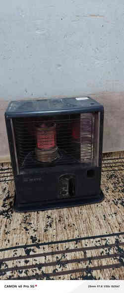 السلام عليكم عندي صوبه ياباني نضيفه السعر ٢٥ الاتصال ***********
